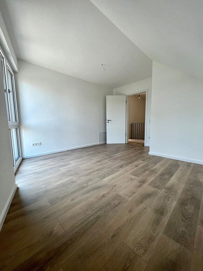 Prenájom domu 140 m², pozemok 170 m², Paderborn, Severné Porýnie - Westfálsko Prenájom domu 140 m², pozemok 170 m², Paderborn, Severné Porýnie - Westfálsko