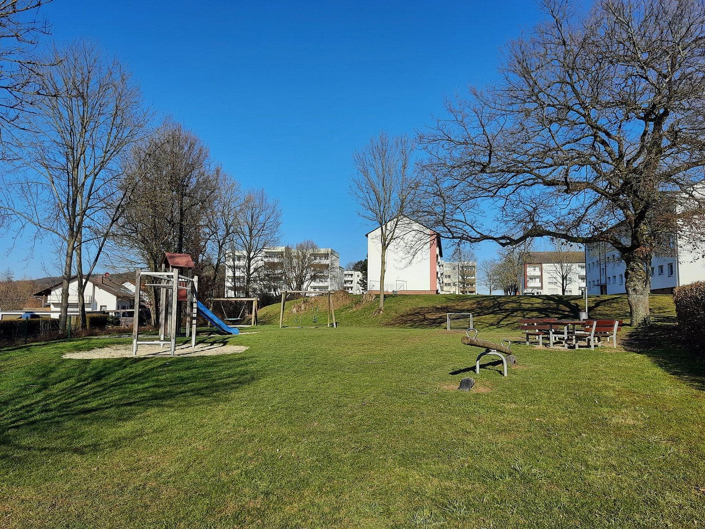 Prenájom bytu 2-izbový 46 m², Nordstr.13, Steinau an der Straße, Hesensko Prenájom bytu 2-izbový 46 m², Nordstr.13, Steinau an der Straße, Hesensko