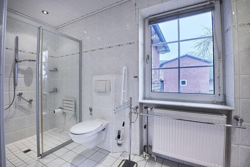 Predaj domu 350 m², pozemok 1.500 m², Seevetal, Dolné Sasko Predaj domu 350 m², pozemok 1.500 m², Seevetal, Dolné Sasko