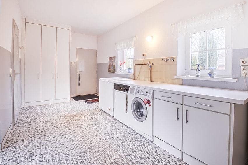 Predaj domu 350 m², pozemok 1.500 m², Seevetal, Dolné Sasko Predaj domu 350 m², pozemok 1.500 m², Seevetal, Dolné Sasko