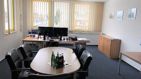 Predaj nebytového priestoru 25.719 m², Ahornstrasse 12, Rechlin, Meklenbursko-Predpomoransko Predaj nebytového priestoru 25.719 m², Ahornstrasse 12, Rechlin, Meklenbursko-Predpomoransko