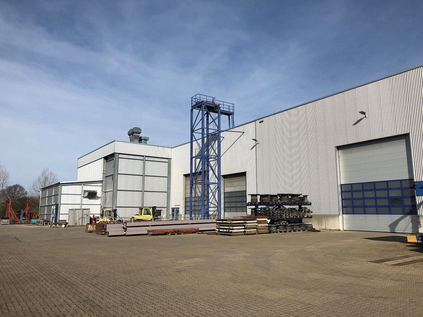 Predaj nebytového priestoru 25.719 m², Ahornstrasse 12, Rechlin, Meklenbursko-Predpomoransko Predaj nebytového priestoru 25.719 m², Ahornstrasse 12, Rechlin, Meklenbursko-Predpomoransko