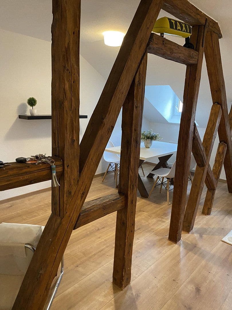 Prenájom bytu 2-izbový 60 m², Moritzstr.8 Hinterhaus, Wiesbaden, Hesensko Prenájom bytu 2-izbový 60 m², Moritzstr.8 Hinterhaus, Wiesbaden, Hesensko