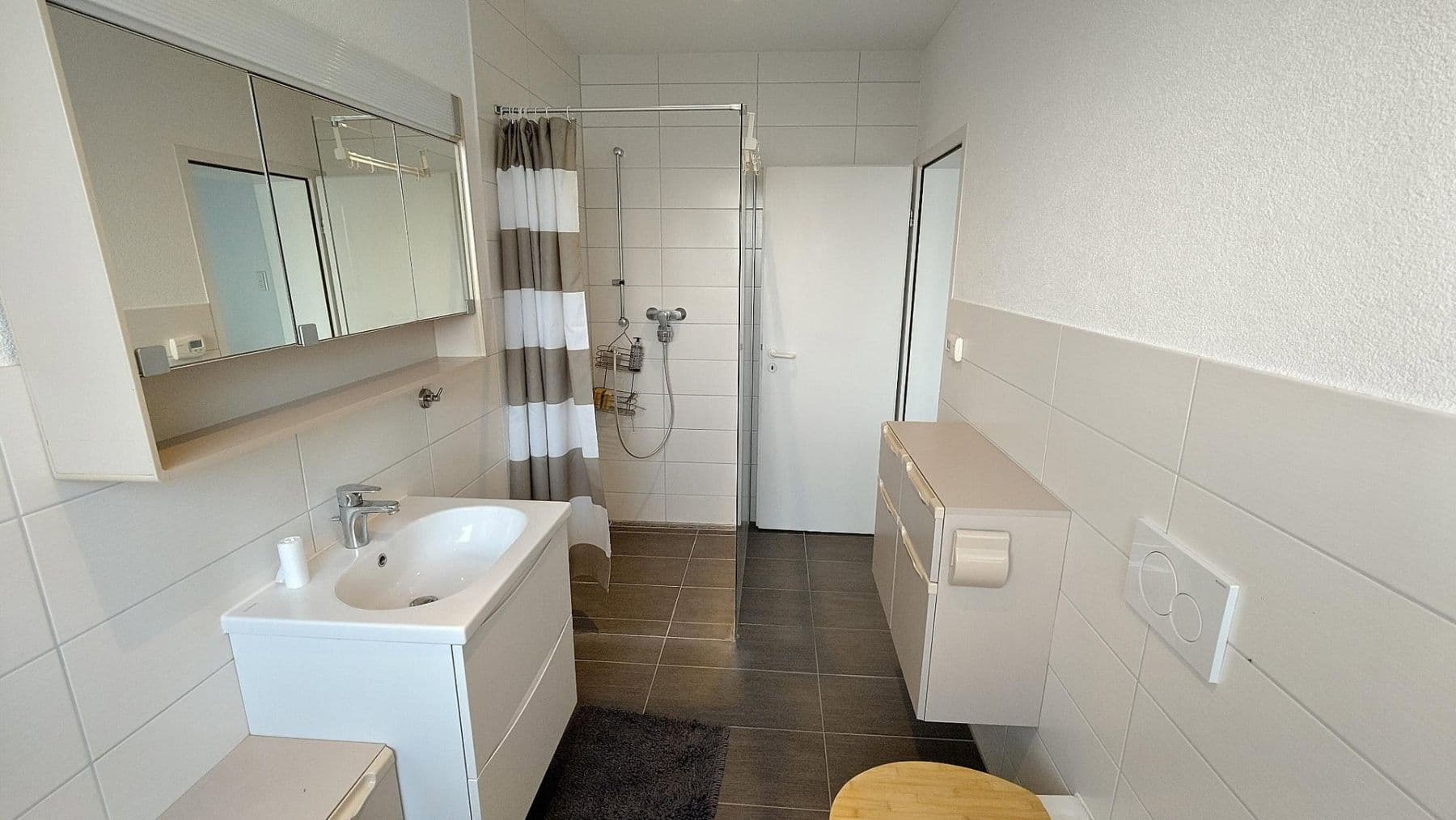 Prenájom bytu 3-izbový 88 m², Bickenbach, Hesensko Prenájom bytu 3-izbový 88 m², Bickenbach, Hesensko