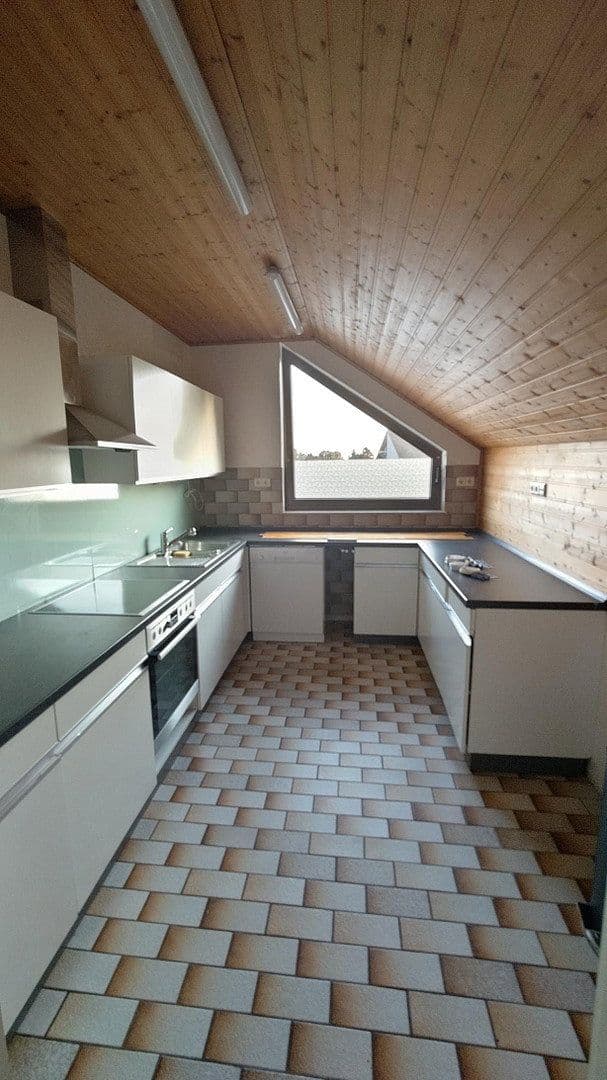 Prenájom bytu 3-izbový 88 m², Bickenbach, Hesensko Prenájom bytu 3-izbový 88 m², Bickenbach, Hesensko