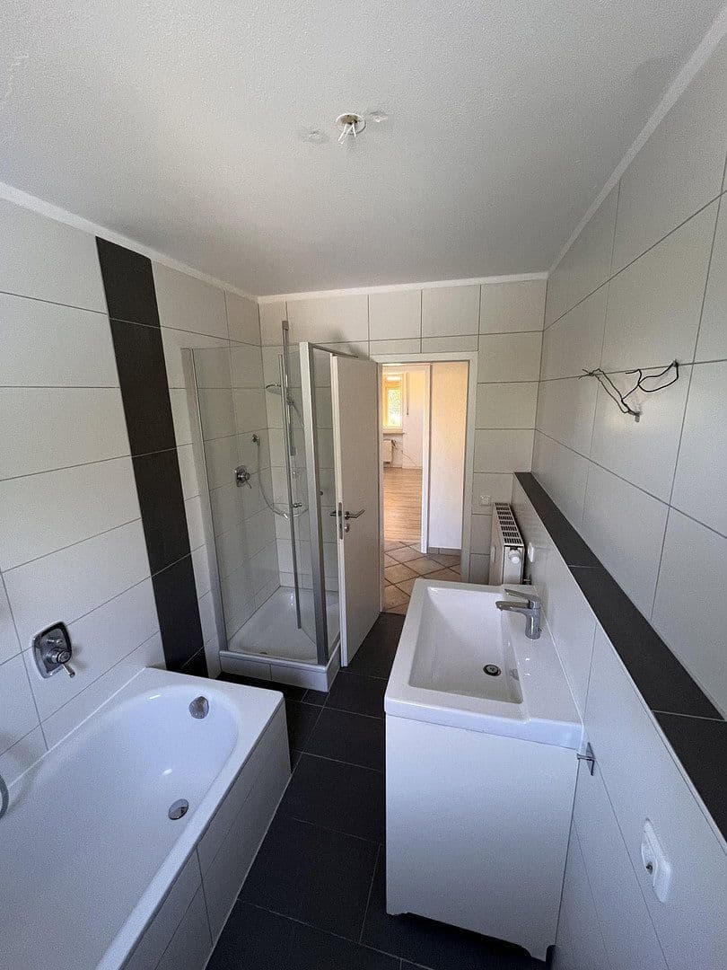 Prenájom bytu 5-izbový 124 m², Petristr. 7, Meitingen, Bavorsko Prenájom bytu 5-izbový 124 m², Petristr. 7, Meitingen, Bavorsko