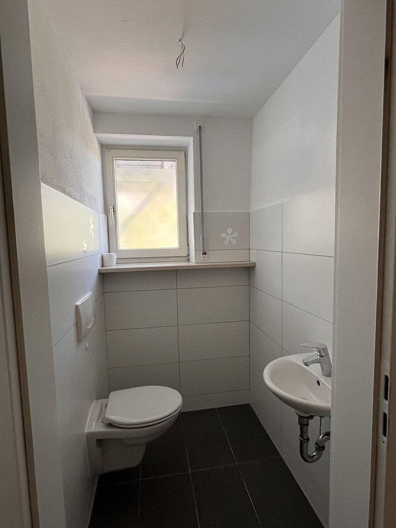 Prenájom bytu 5-izbový 124 m², Petristr. 7, Meitingen, Bavorsko Prenájom bytu 5-izbový 124 m², Petristr. 7, Meitingen, Bavorsko
