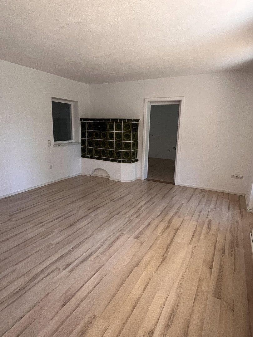 Prenájom bytu 5-izbový 124 m², Petristr. 7, Meitingen, Bavorsko Prenájom bytu 5-izbový 124 m², Petristr. 7, Meitingen, Bavorsko
