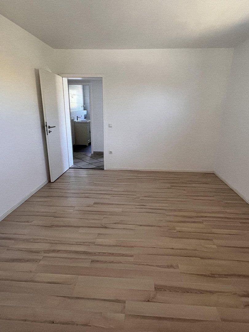 Prenájom bytu 5-izbový 124 m², Petristr. 7, Meitingen, Bavorsko Prenájom bytu 5-izbový 124 m², Petristr. 7, Meitingen, Bavorsko