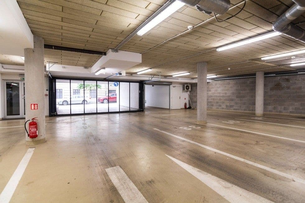 Prenájom garáže 15 m², Přadlácká, Brno, Jihomoravský kraj Prenájom garáže 15 m², Přadlácká, Brno, Jihomoravský kraj