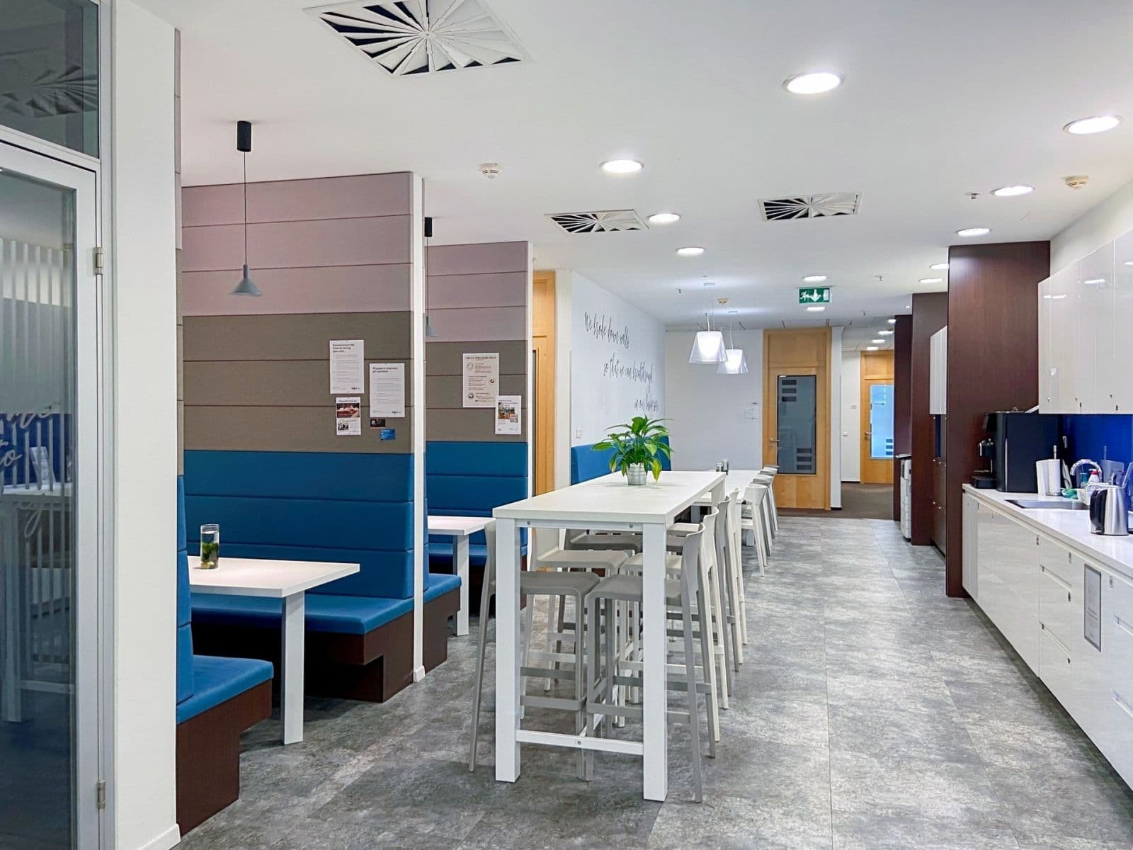 Prenájom kancelárie 60 m², Holandská, Brno, Jihomoravský kraj Prenájom kancelárie 60 m², Holandská, Brno, Jihomoravský kraj