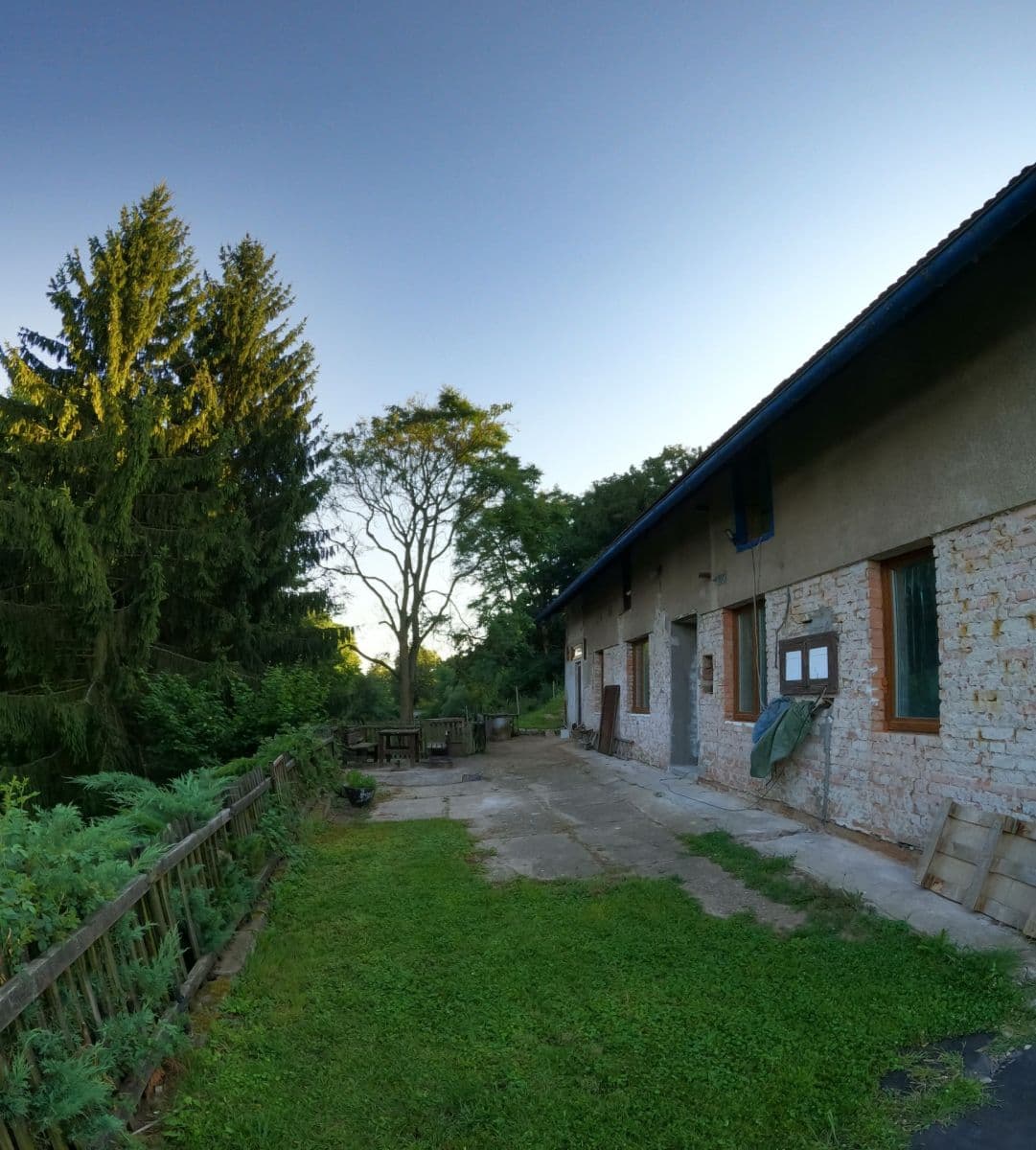 Predaj domu 140 m², pozemok 3.550 m², Kojice, Pardubický kraj Predaj domu 140 m², pozemok 3.550 m², Kojice, Pardubický kraj