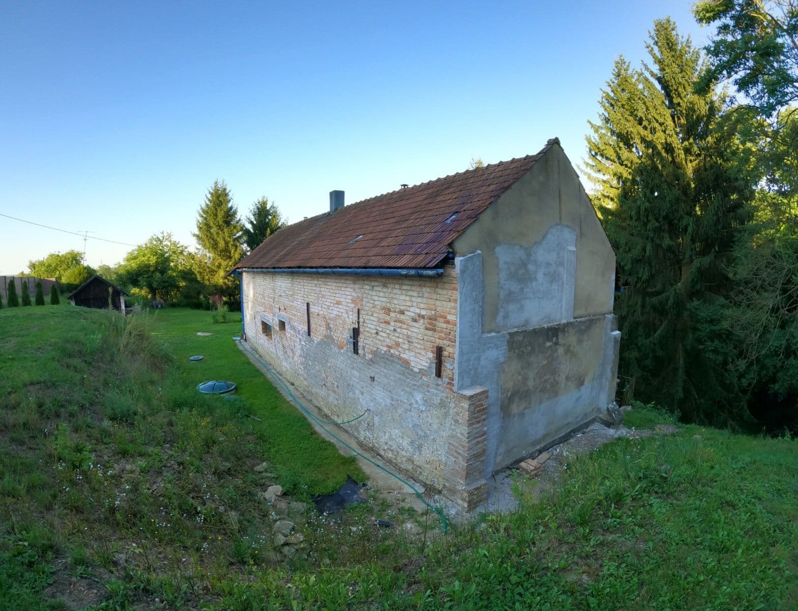 Predaj domu 140 m², pozemok 3.550 m², Kojice, Pardubický kraj Predaj domu 140 m², pozemok 3.550 m², Kojice, Pardubický kraj