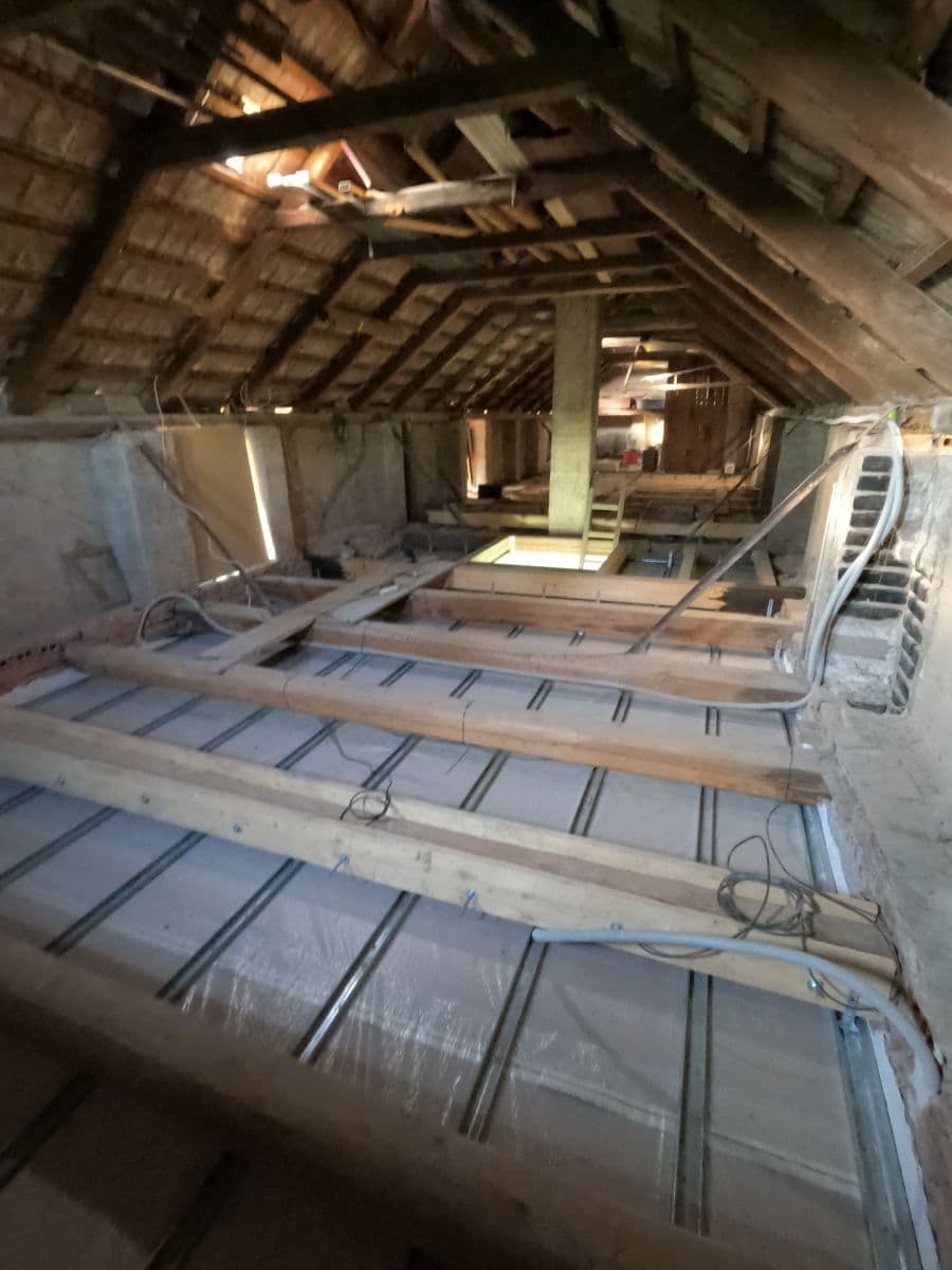 Predaj domu 140 m², pozemok 3.550 m², Kojice, Pardubický kraj Predaj domu 140 m², pozemok 3.550 m², Kojice, Pardubický kraj