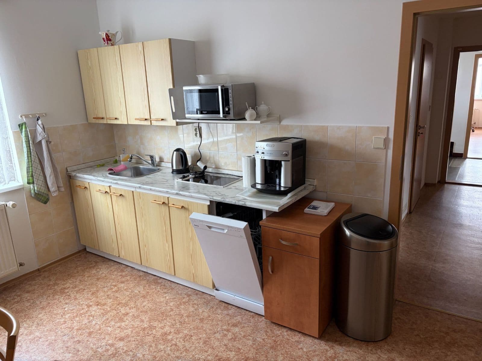 Prenájom nebytového priestoru 120 m², Hornokrčská, Praha, Praha Prenájom nebytového priestoru 120 m², Hornokrčská, Praha, Praha