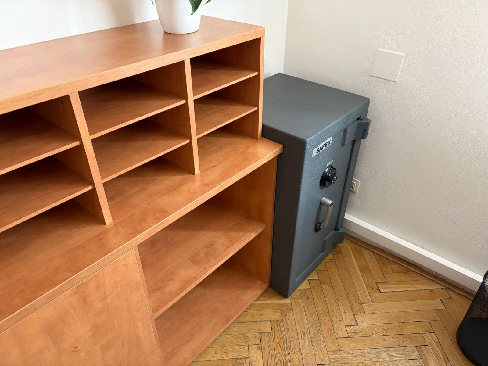 Prenájom nebytového priestoru 120 m², Hornokrčská, Praha, Praha Prenájom nebytového priestoru 120 m², Hornokrčská, Praha, Praha