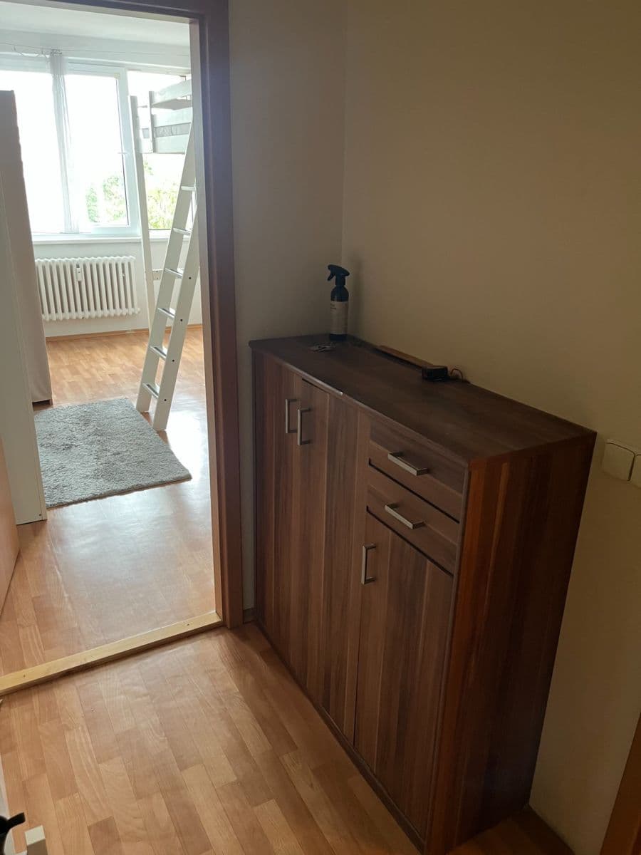 Prenájom bytu 1-izbový 23 m², Lužická, Olomouc, Olomoucký kraj Prenájom bytu 1-izbový 23 m², Lužická, Olomouc, Olomoucký kraj
