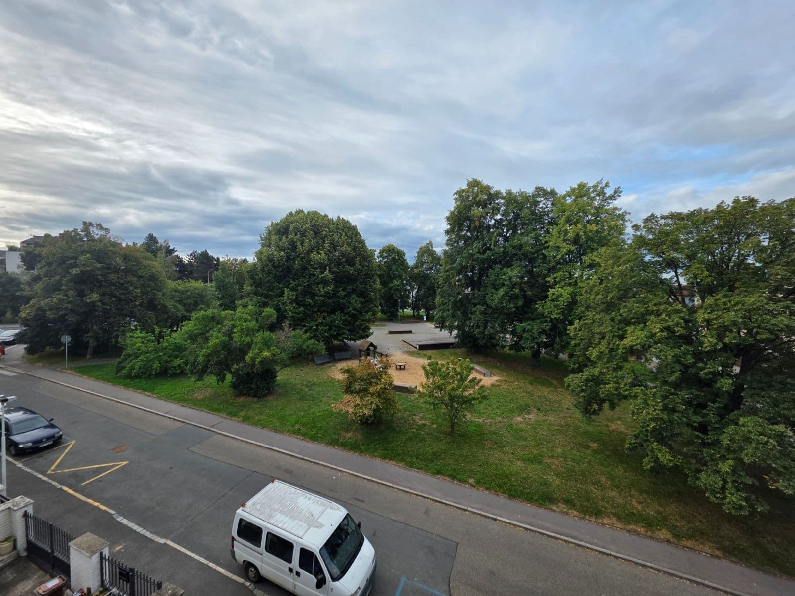 Prenájom bytu 2-izbový 45 m², K Lipám, Praha, Praha Prenájom bytu 2-izbový 45 m², K Lipám, Praha, Praha