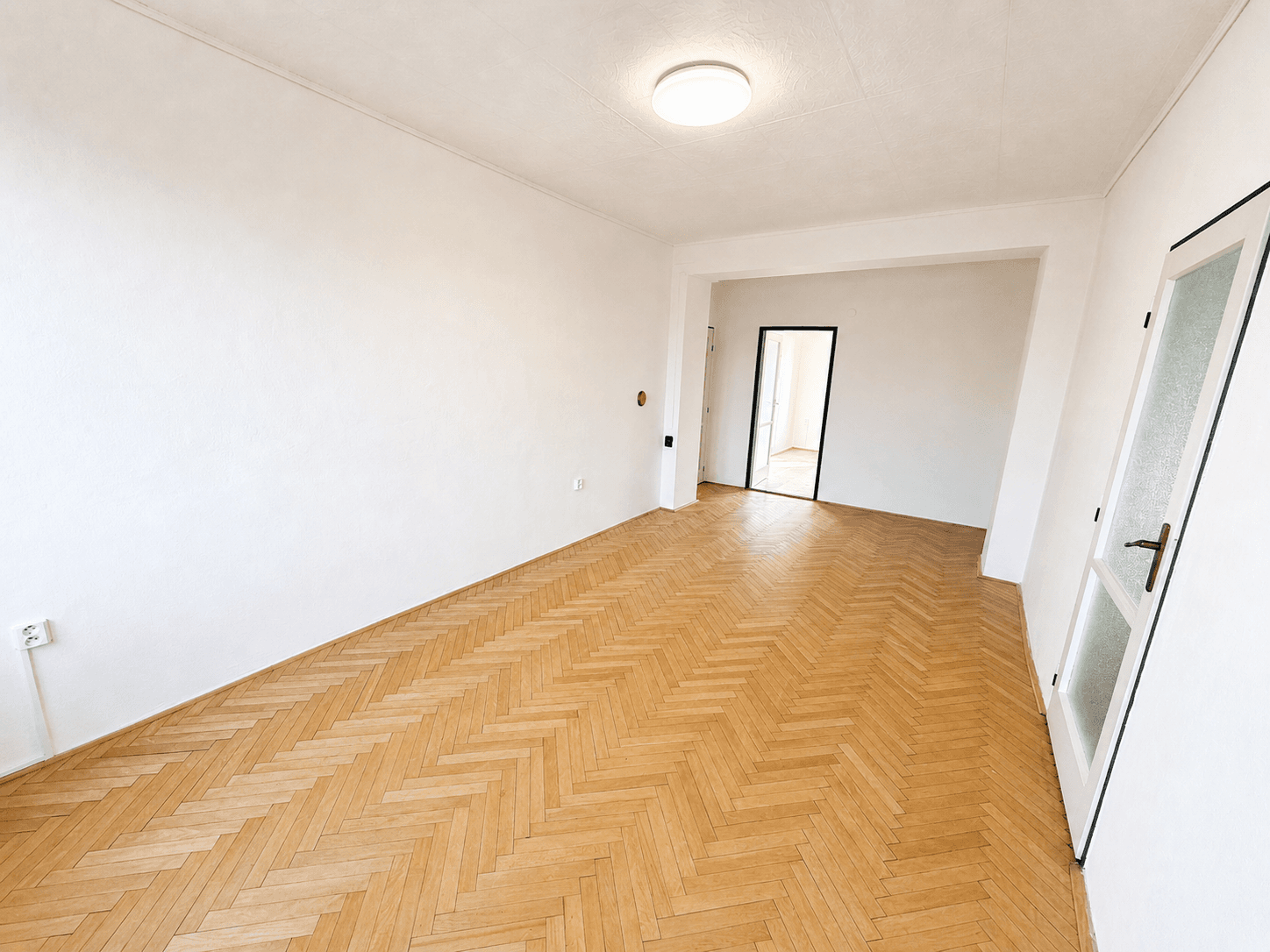 Predaj bytu 3-izbový 60 m², Školní, Průhonice, Středočeský kraj Predaj bytu 3-izbový 60 m², Školní, Průhonice, Středočeský kraj