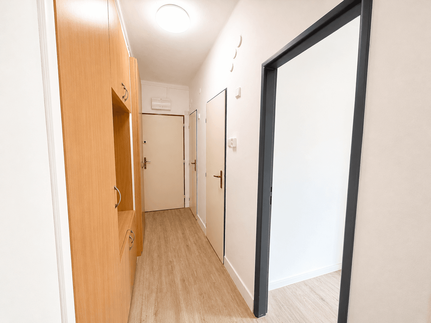 Predaj bytu 3-izbový 60 m², Školní, Průhonice, Středočeský kraj Predaj bytu 3-izbový 60 m², Školní, Průhonice, Středočeský kraj