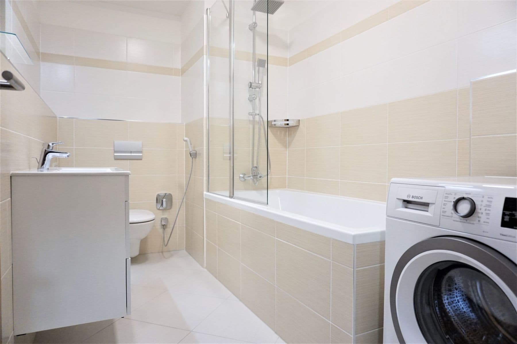 Prenájom bytu 2-izbový 55 m², Kryšpínova, Praha, Praha Prenájom bytu 2-izbový 55 m², Kryšpínova, Praha, Praha