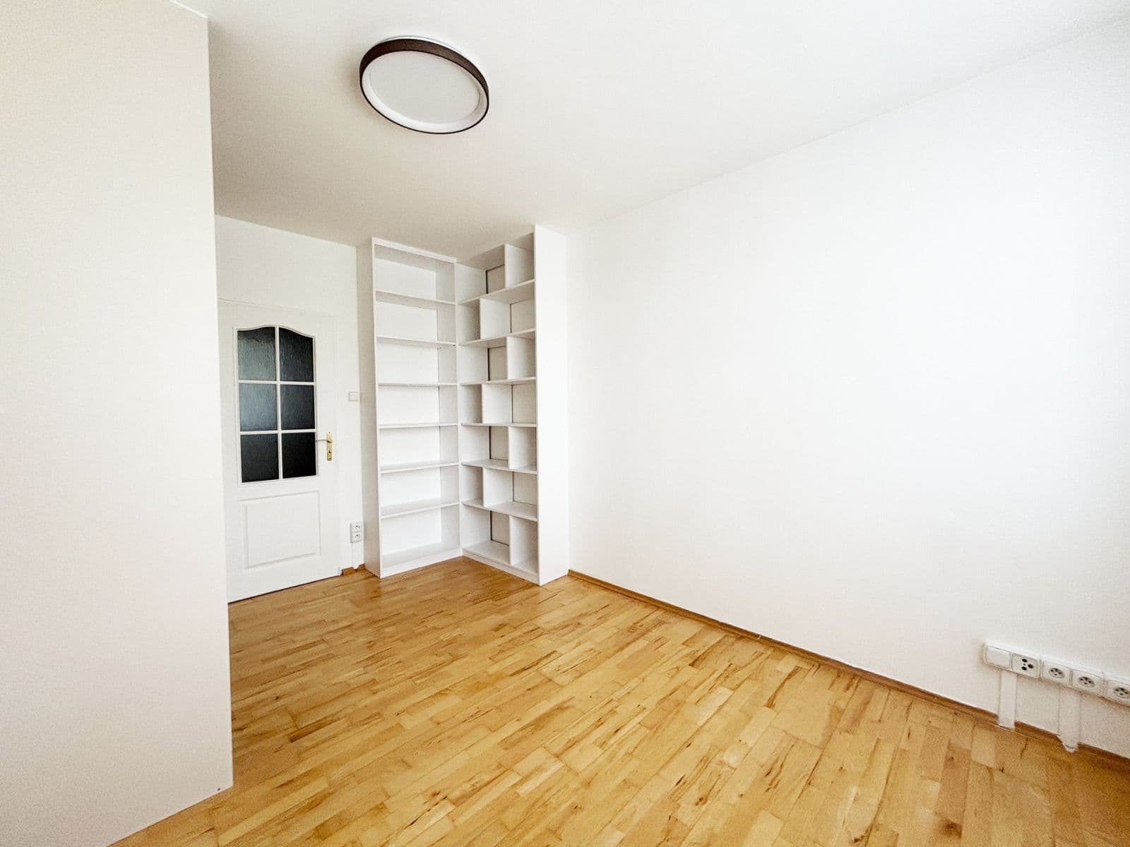 Prenájom bytu 3-izbový 81 m², Květnového vítězství, Praha, Praha Prenájom bytu 3-izbový 81 m², Květnového vítězství, Praha, Praha