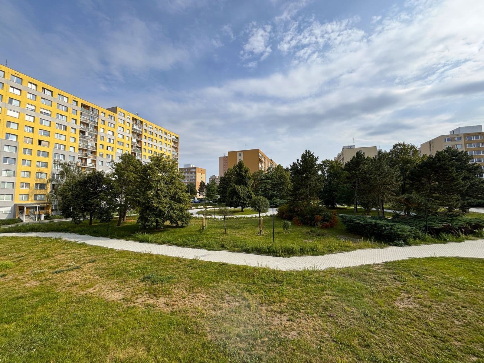 Prenájom bytu 3-izbový 81 m², Květnového vítězství, Praha, Praha Prenájom bytu 3-izbový 81 m², Květnového vítězství, Praha, Praha