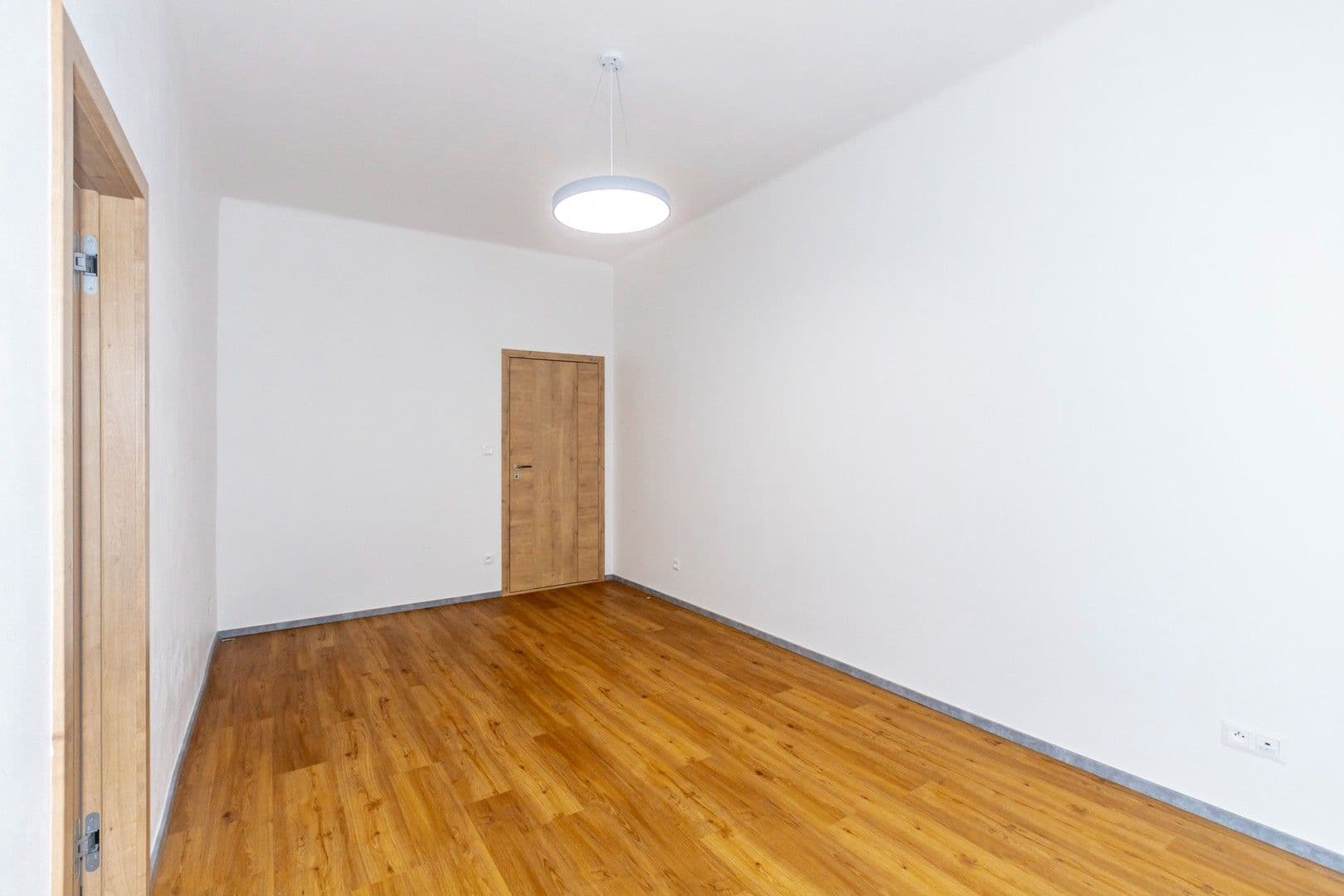 Prenájom bytu 3-izbový 83 m², Kubelíkova, Praha, Praha Prenájom bytu 3-izbový 83 m², Kubelíkova, Praha, Praha