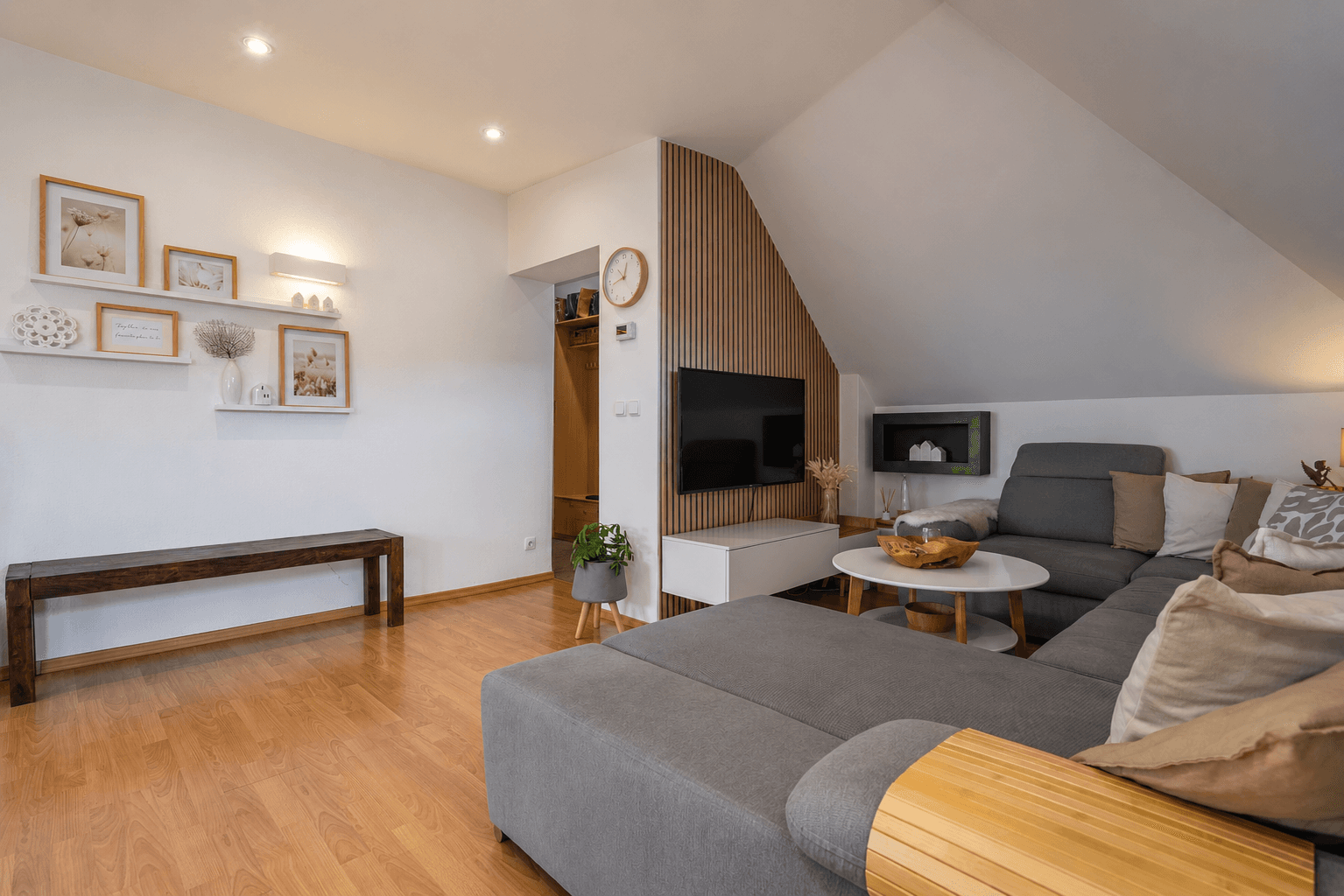 Predaj bytu 4-izbový 180 m², Masarykova, Luhačovice, Zlínský kraj Predaj bytu 4-izbový 180 m², Masarykova, Luhačovice, Zlínský kraj