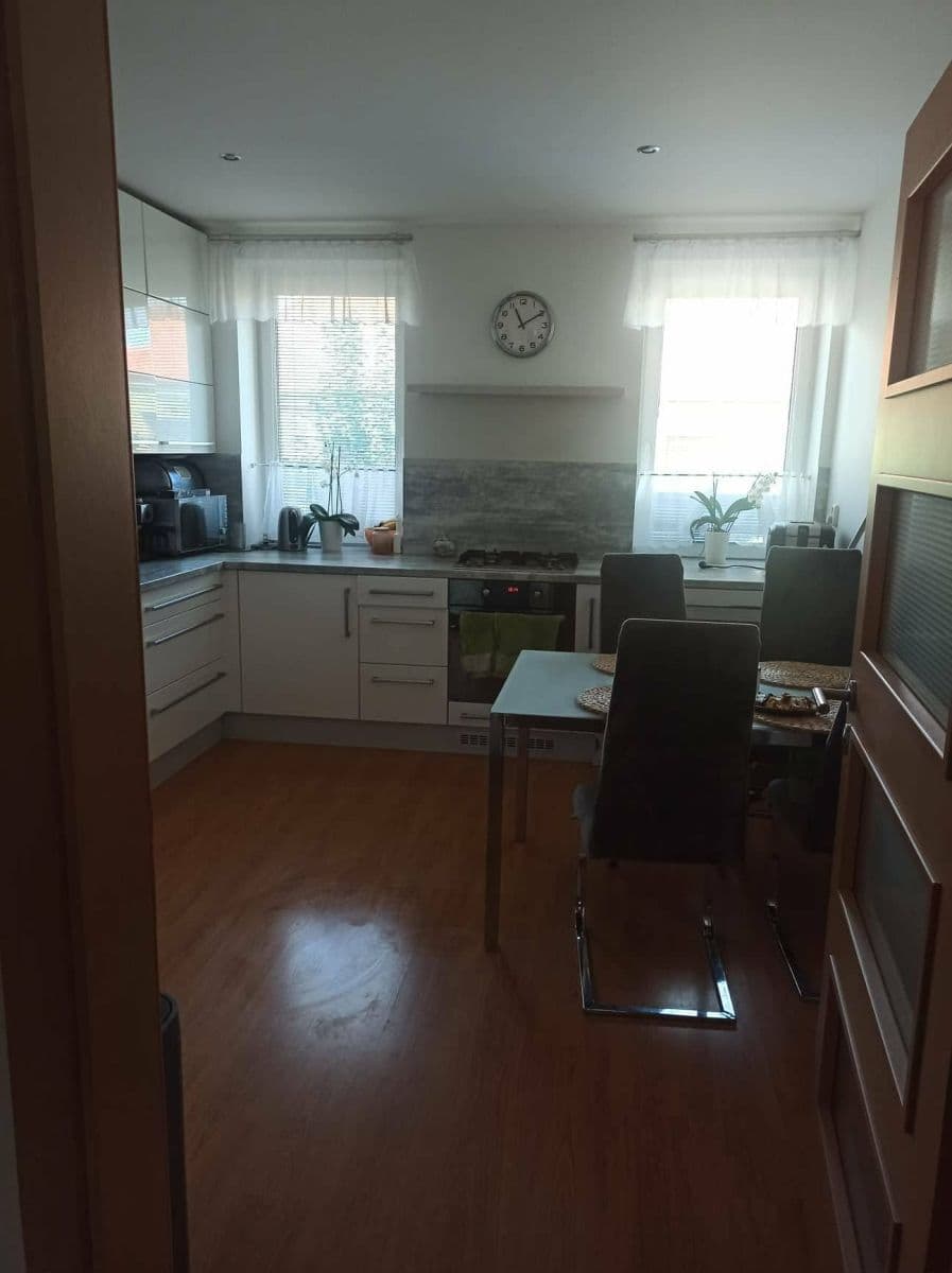Predaj domu 135 m², pozemok 151 m², U hřiště, Brno, Jihomoravský kraj Predaj domu 135 m², pozemok 151 m², U hřiště, Brno, Jihomoravský kraj