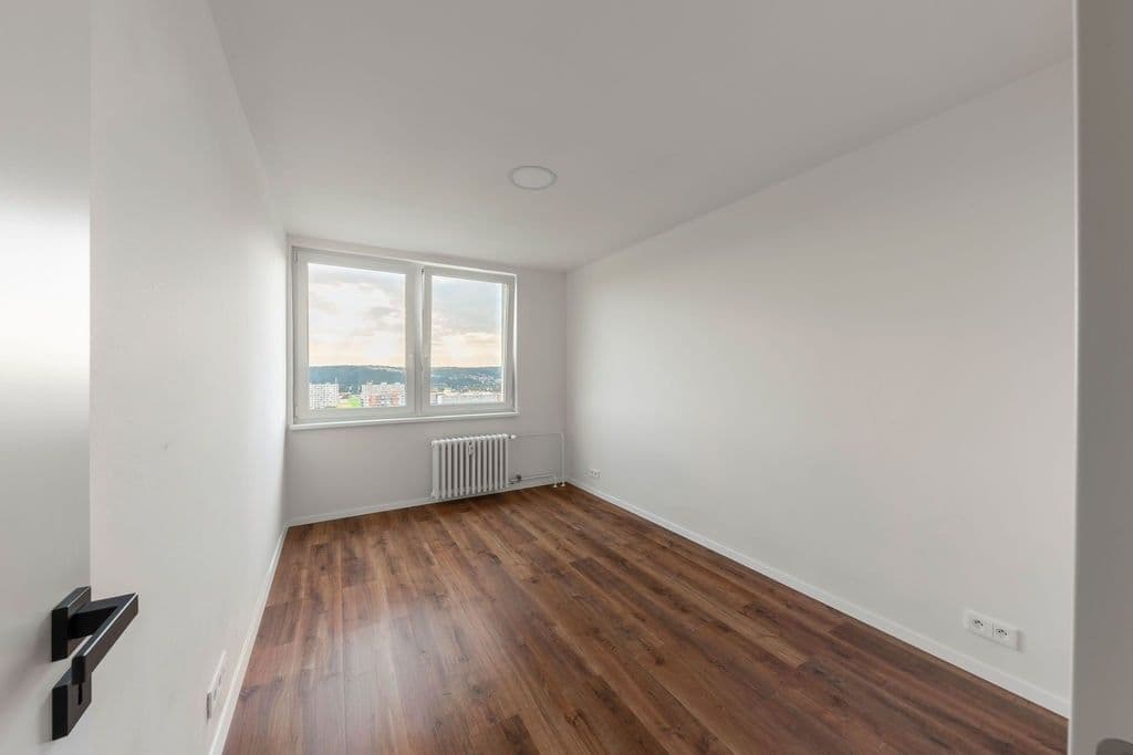 Predaj bytu 3-izbový 70 m², Poljanovova, Praha, Praha Predaj bytu 3-izbový 70 m², Poljanovova, Praha, Praha