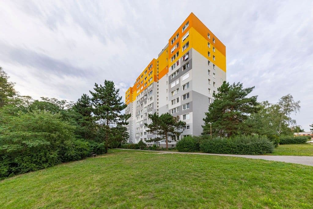 Predaj bytu 3-izbový 70 m², Poljanovova, Praha, Praha Predaj bytu 3-izbový 70 m², Poljanovova, Praha, Praha