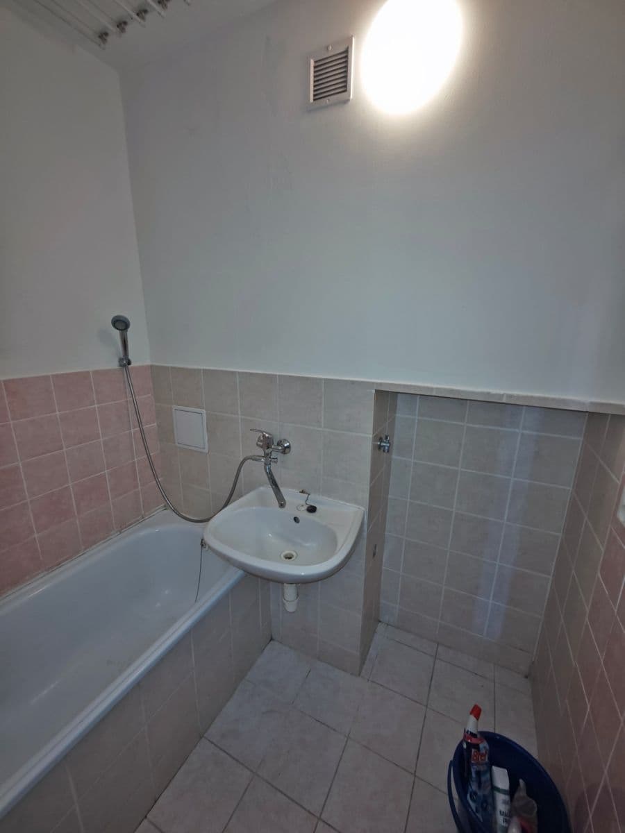 Predaj bytu 2-izbový 62 m², Horní, Ostrava, Moravskoslezský kraj Predaj bytu 2-izbový 62 m², Horní, Ostrava, Moravskoslezský kraj