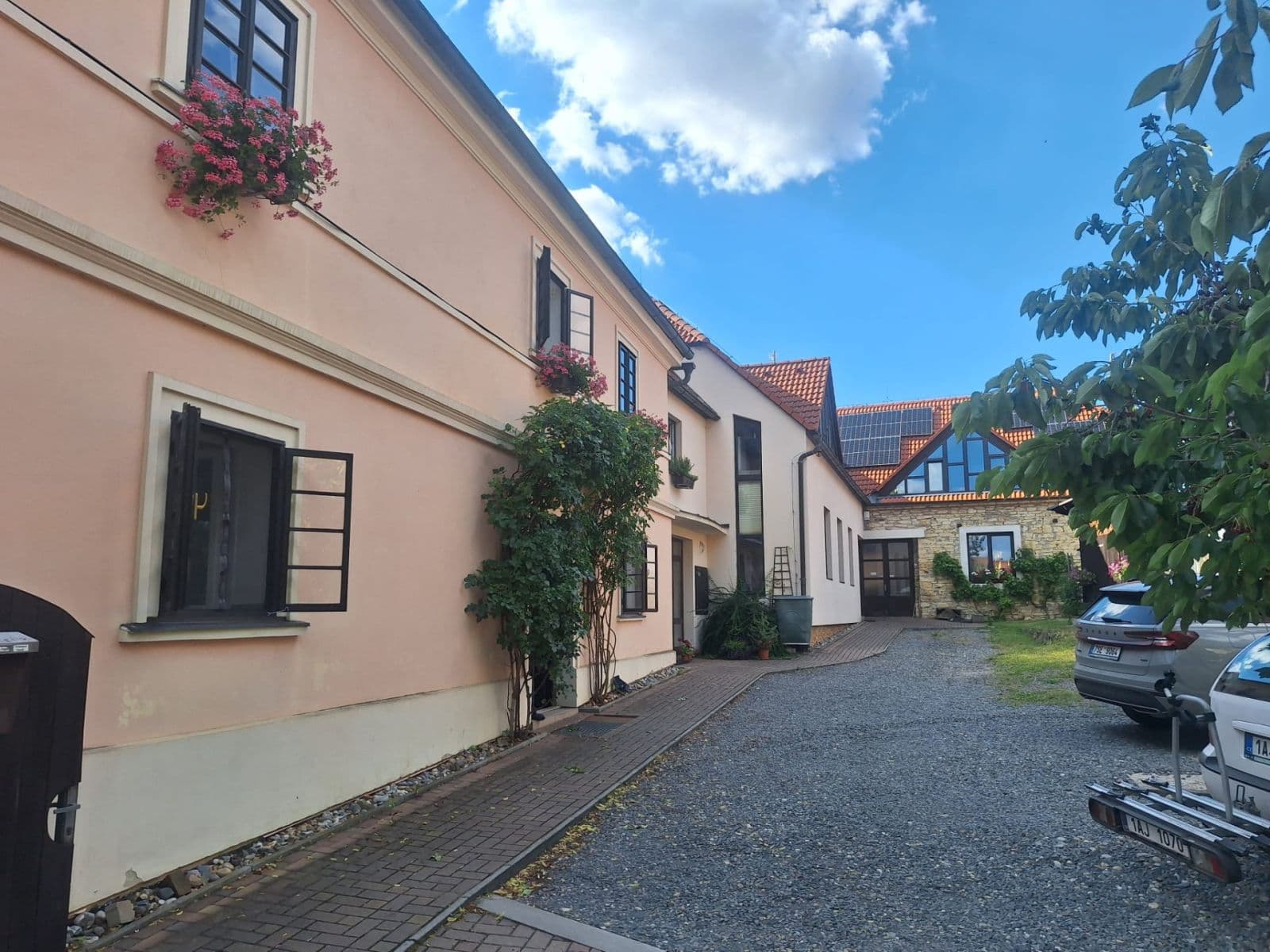 Prenájom bytu Garsoniéra 31 m², Družstevní, Kněževes, Středočeský kraj Prenájom bytu Garsoniéra 31 m², Družstevní, Kněževes, Středočeský kraj