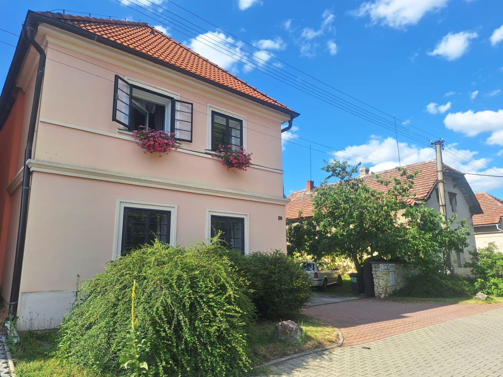 Prenájom bytu Garsoniéra 31 m², Družstevní, Kněževes, Středočeský kraj Prenájom bytu Garsoniéra 31 m², Družstevní, Kněževes, Středočeský kraj