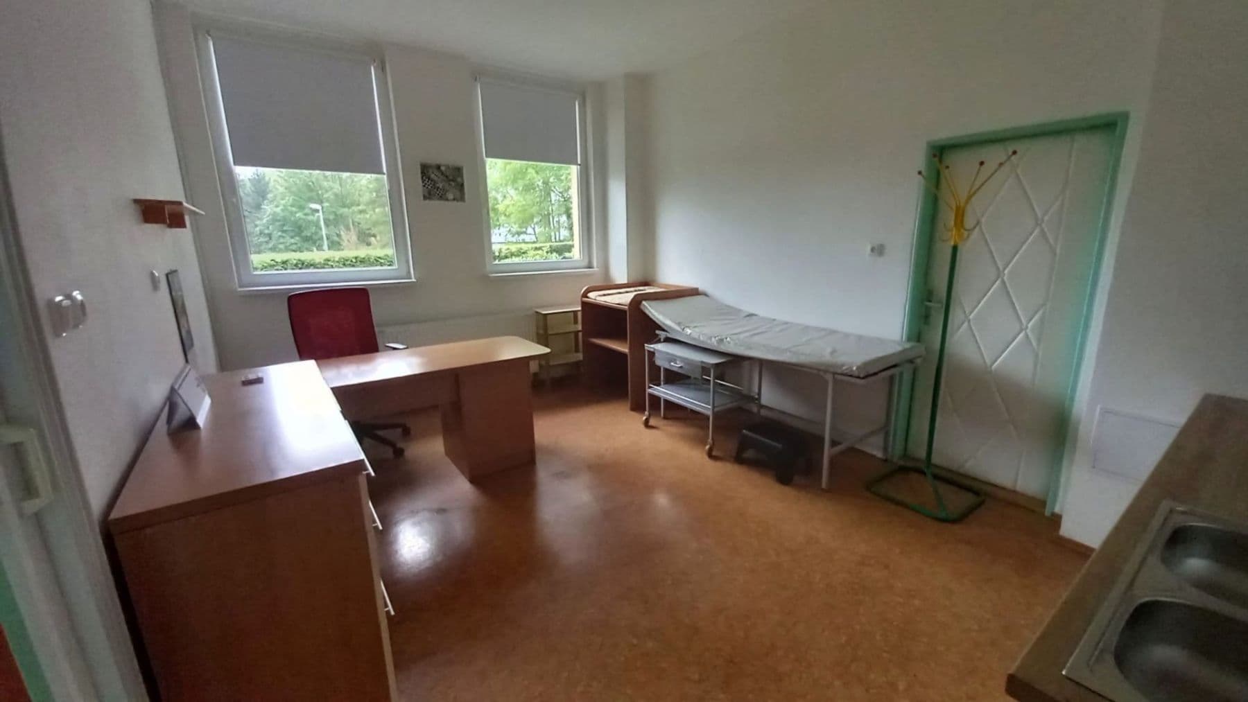 Prenájom nebytového priestoru 95 m², Aloisina výšina, Liberec, Liberecký kraj Prenájom nebytového priestoru 95 m², Aloisina výšina, Liberec, Liberecký kraj