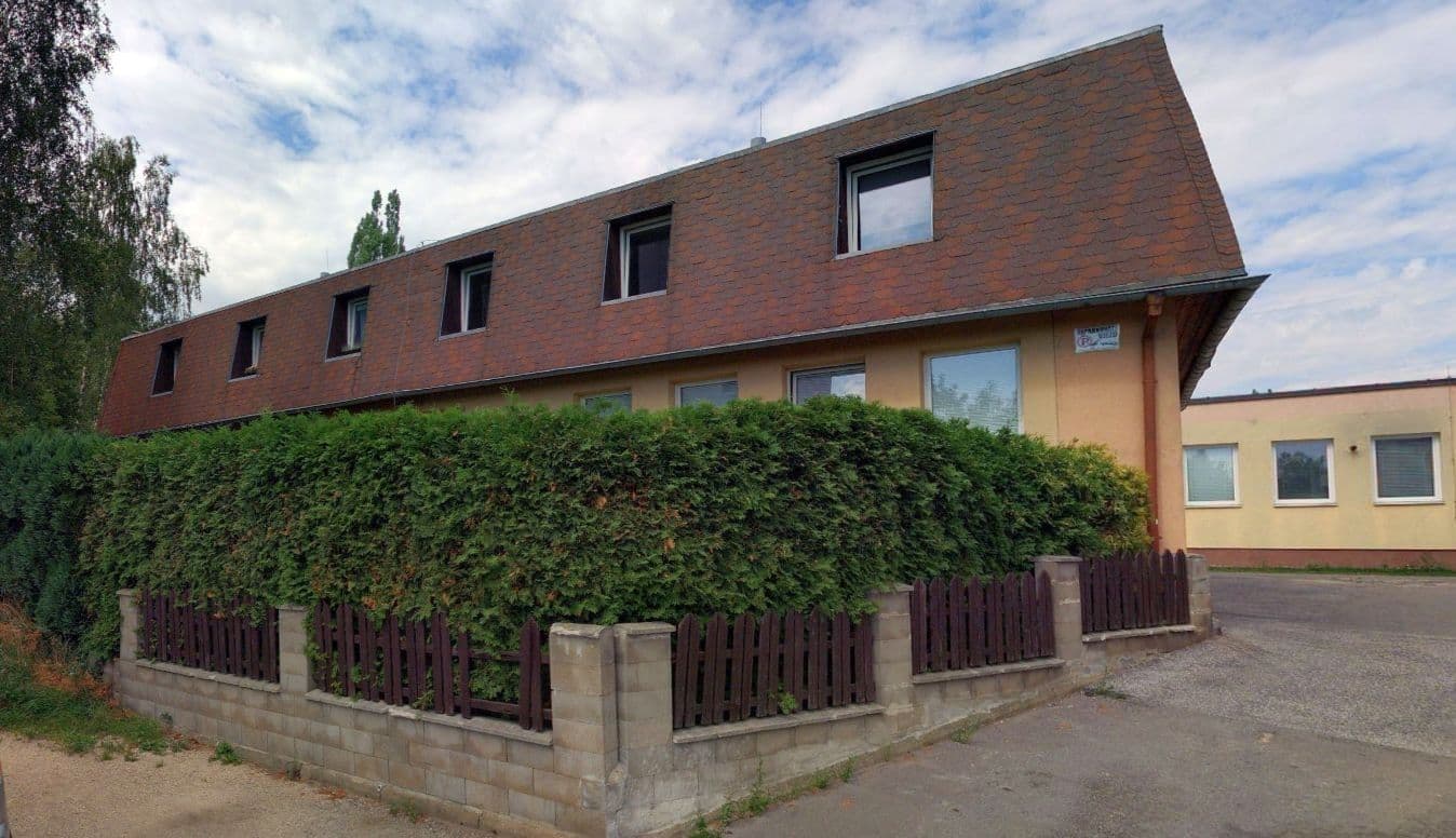 Prenájom nebytového priestoru 95 m², Aloisina výšina, Liberec, Liberecký kraj Prenájom nebytového priestoru 95 m², Aloisina výšina, Liberec, Liberecký kraj