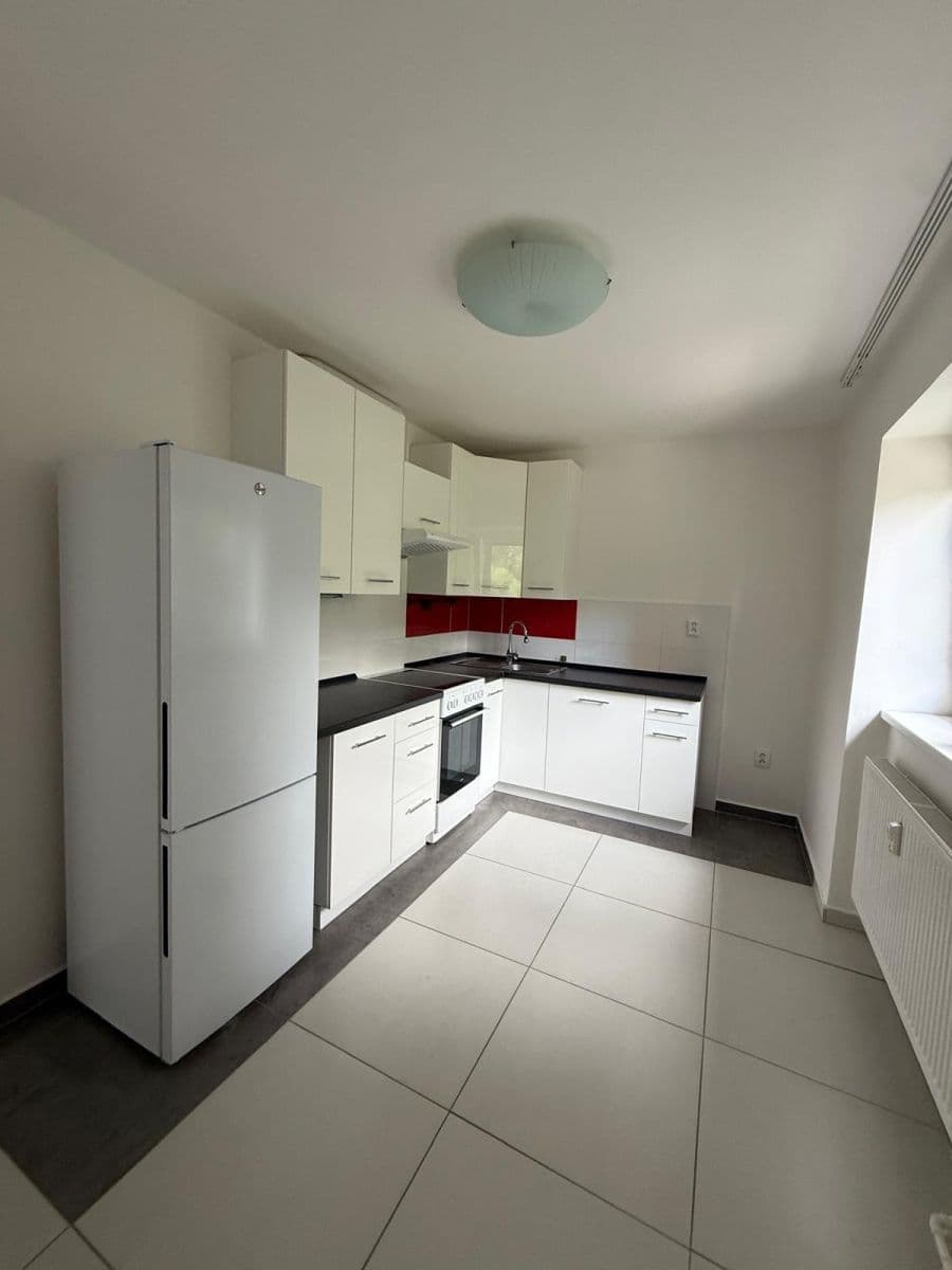 Prenájom bytu 2-izbový 52 m², Dvouletky, Ostrava, Moravskoslezský kraj Prenájom bytu 2-izbový 52 m², Dvouletky, Ostrava, Moravskoslezský kraj