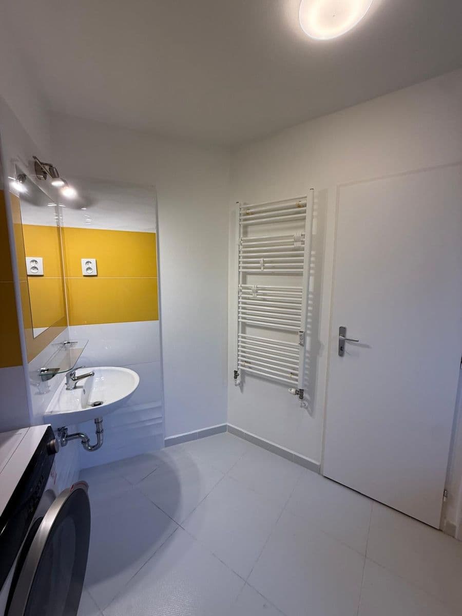 Prenájom bytu 2-izbový 52 m², Dvouletky, Ostrava, Moravskoslezský kraj Prenájom bytu 2-izbový 52 m², Dvouletky, Ostrava, Moravskoslezský kraj