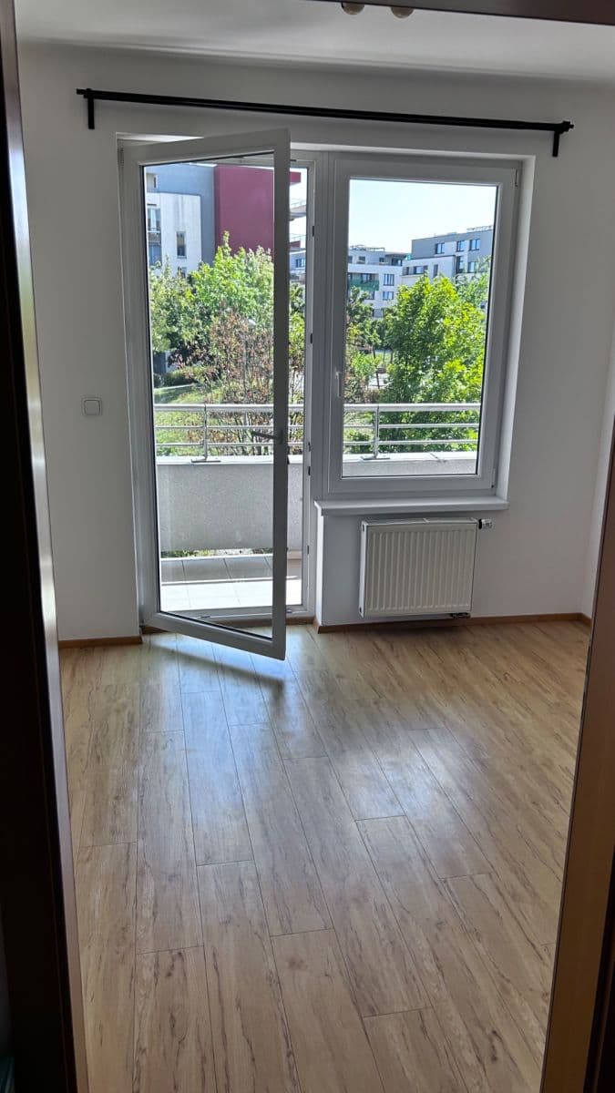 Prenájom bytu 3-izbový 66 m², Pavla Beneše, Praha, Praha Prenájom bytu 3-izbový 66 m², Pavla Beneše, Praha, Praha