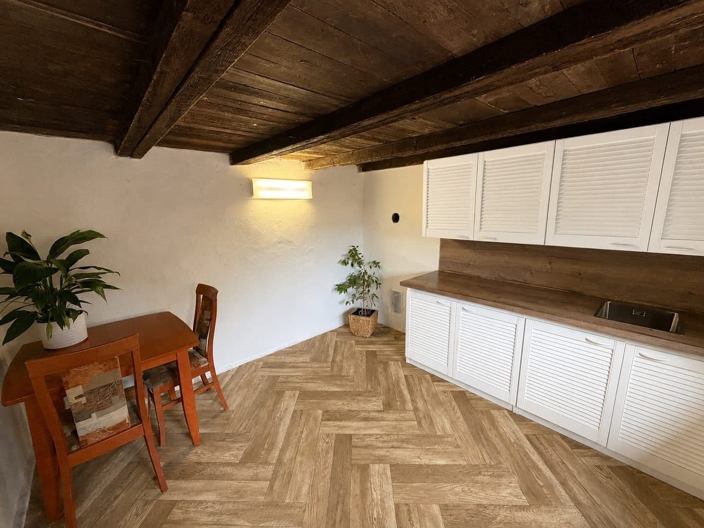 Predaj rekreačného objektu 22 m², pozemok 1.658 m², Malé Žernoseky, Ústecký kraj Predaj rekreačného objektu 22 m², pozemok 1.658 m², Malé Žernoseky, Ústecký kraj