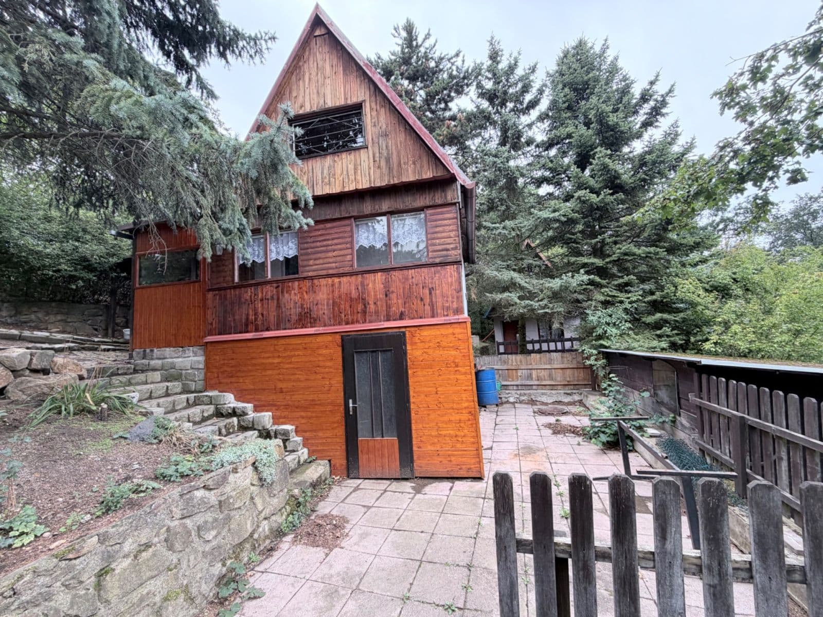 Predaj rekreačného objektu 22 m², pozemok 1.658 m², Malé Žernoseky, Ústecký kraj Predaj rekreačného objektu 22 m², pozemok 1.658 m², Malé Žernoseky, Ústecký kraj