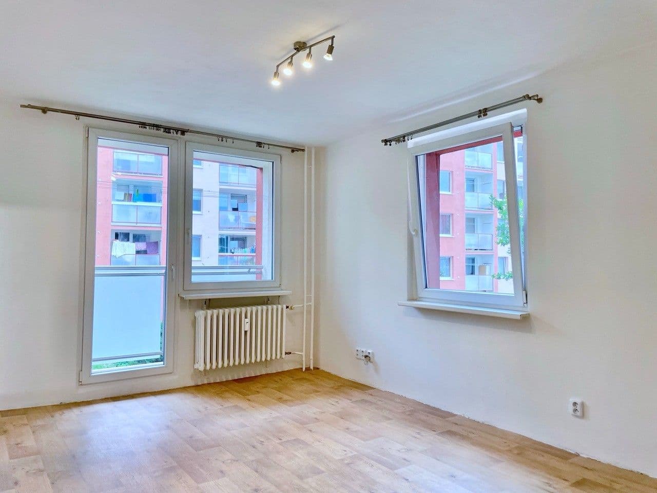 Prenájom bytu 1-izbový 34 m², Trytova, Praha, Praha Prenájom bytu 1-izbový 34 m², Trytova, Praha, Praha