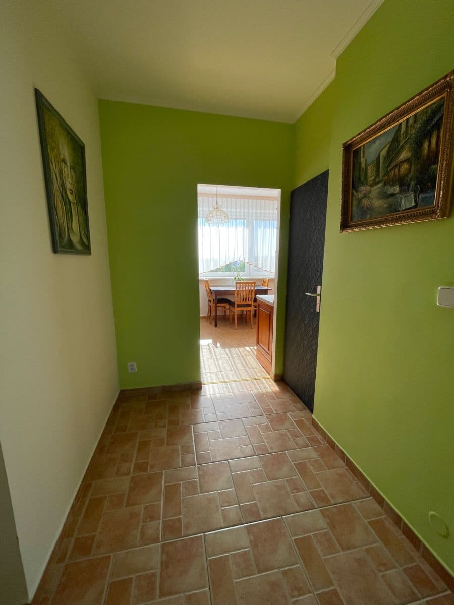 Prenájom bytu 3-izbový 75 m², Na Radouči, Mladá Boleslav, Středočeský kraj Prenájom bytu 3-izbový 75 m², Na Radouči, Mladá Boleslav, Středočeský kraj