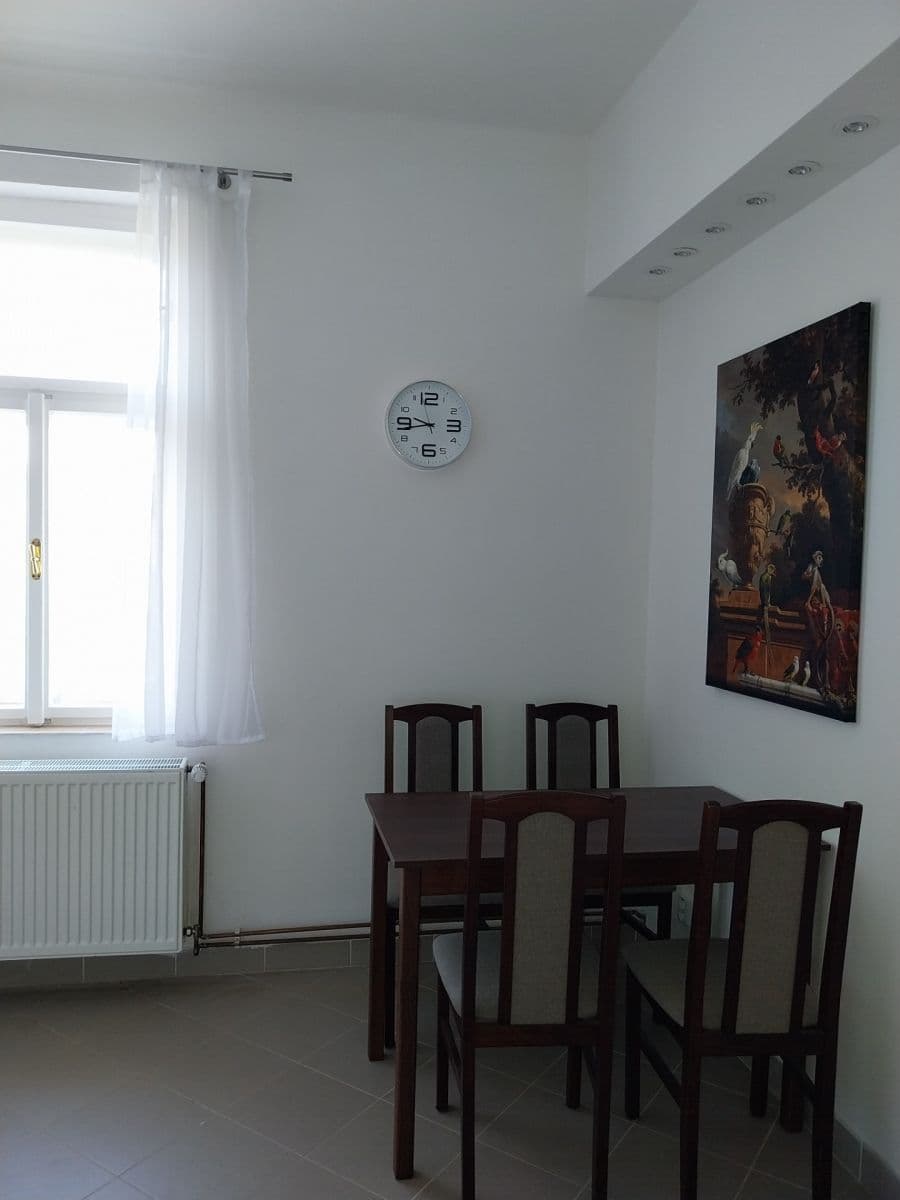 Prenájom bytu 1-izbový 34 m², Slivenecká, Praha, Praha Prenájom bytu 1-izbový 34 m², Slivenecká, Praha, Praha