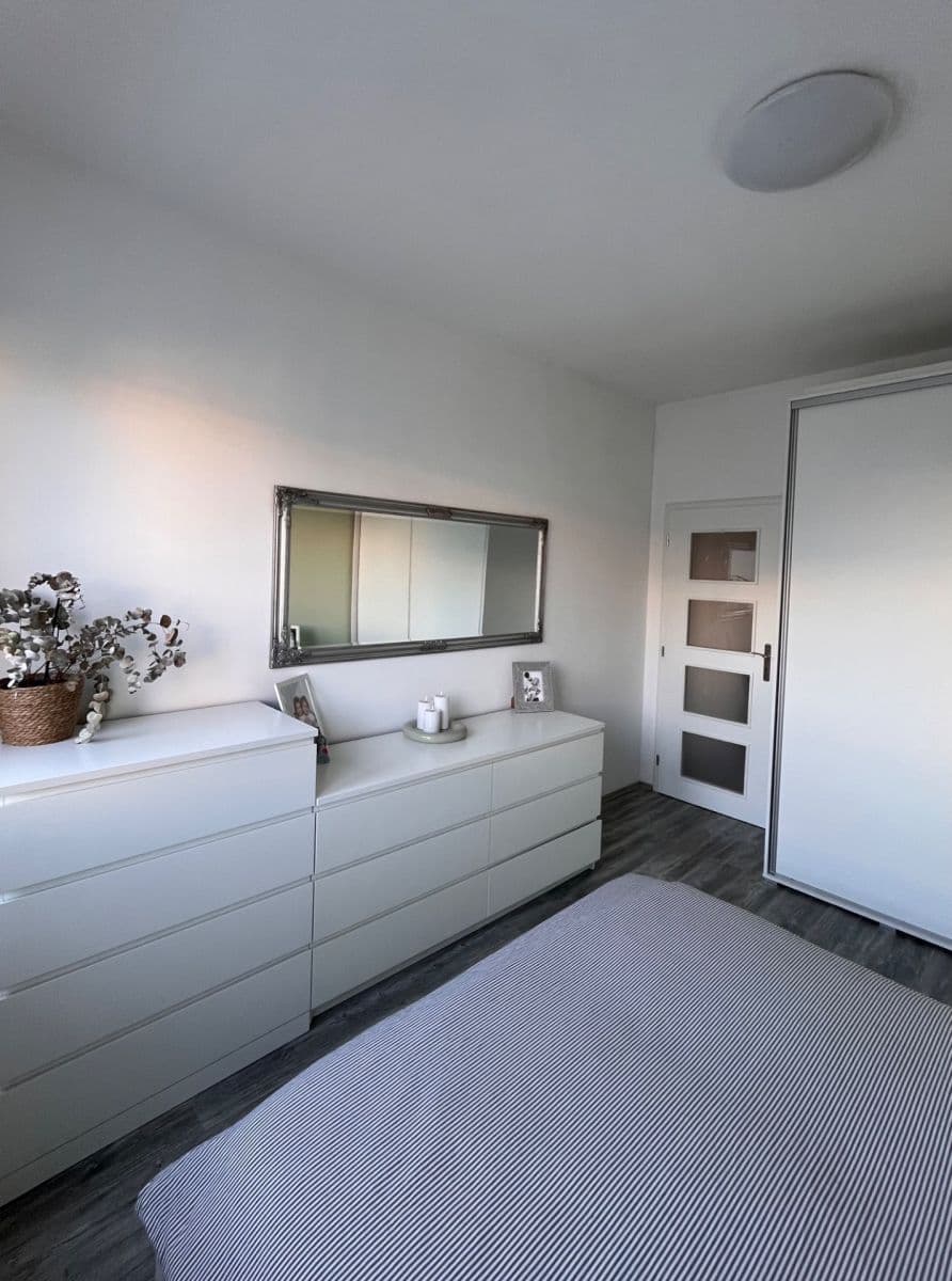 Predaj bytu 3-izbový 79 m², Osvoboditelů, Louny, Ústecký kraj Predaj bytu 3-izbový 79 m², Osvoboditelů, Louny, Ústecký kraj