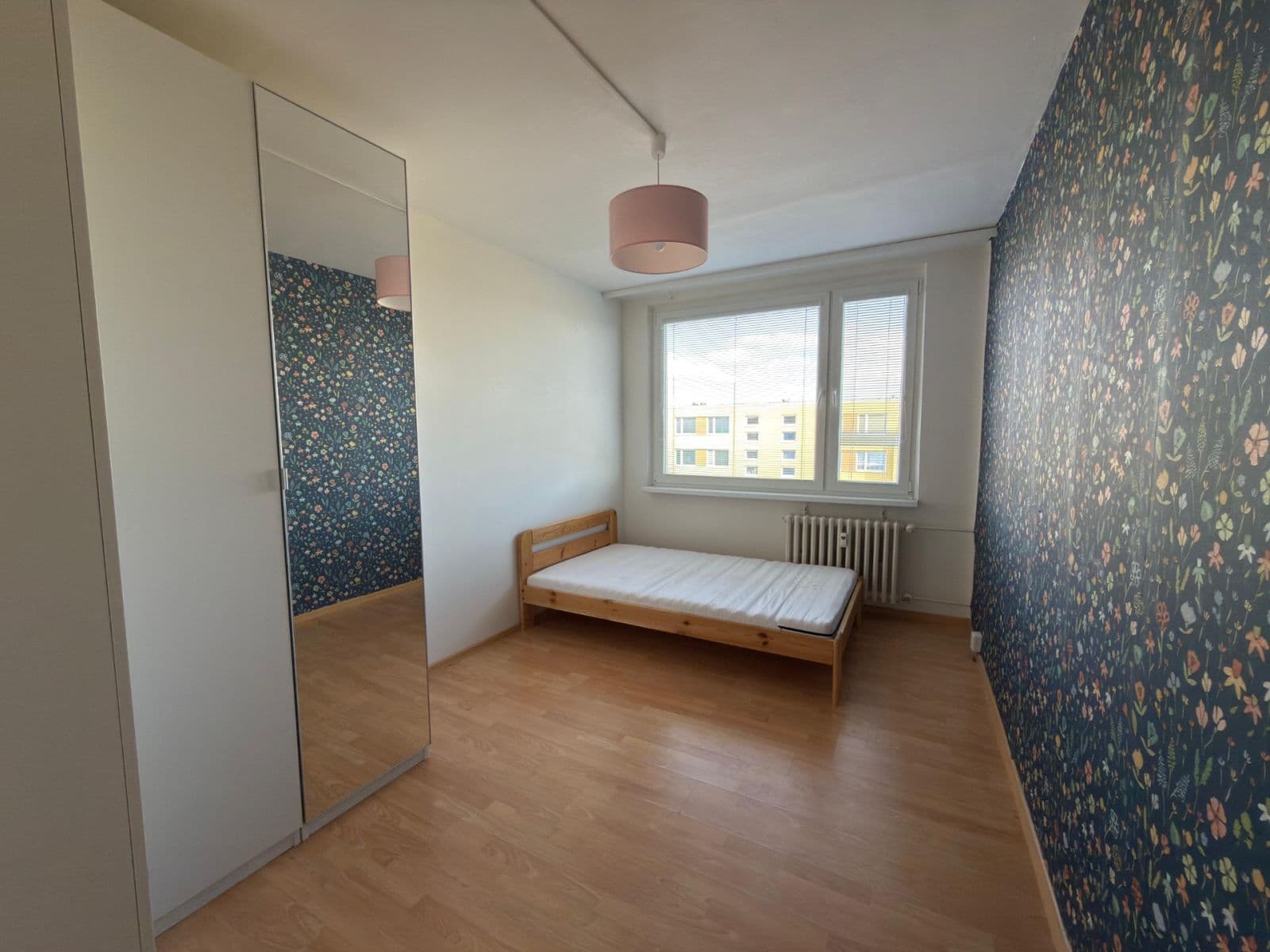 Prenájom bytu 3-izbový 75 m², Chotovická, Praha, Praha Prenájom bytu 3-izbový 75 m², Chotovická, Praha, Praha