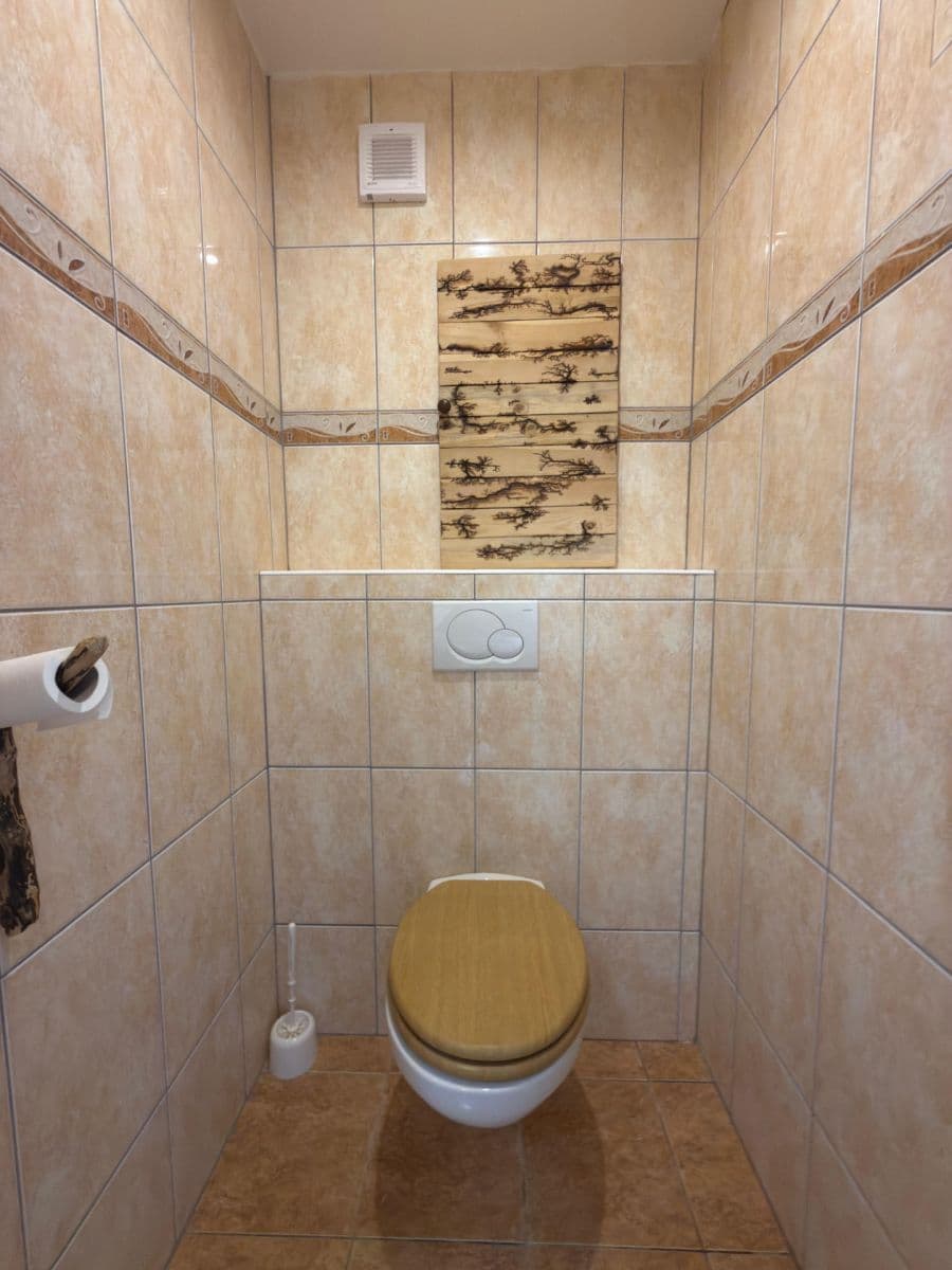 Prenájom bytu 3-izbový 75 m², Chotovická, Praha, Praha Prenájom bytu 3-izbový 75 m², Chotovická, Praha, Praha