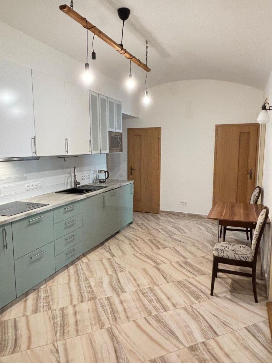 Predaj bytu 4-izbový 94 m², Mahenova, Praha, Praha Predaj bytu 4-izbový 94 m², Mahenova, Praha, Praha