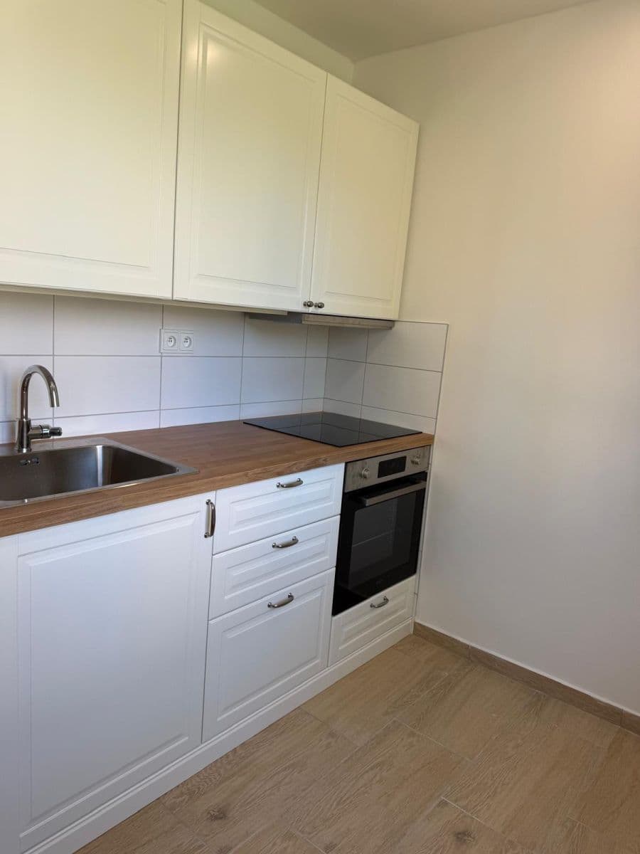 Prenájom bytu 2-izbový 56 m², Provaznická, Ostrava, Moravskoslezský kraj Prenájom bytu 2-izbový 56 m², Provaznická, Ostrava, Moravskoslezský kraj